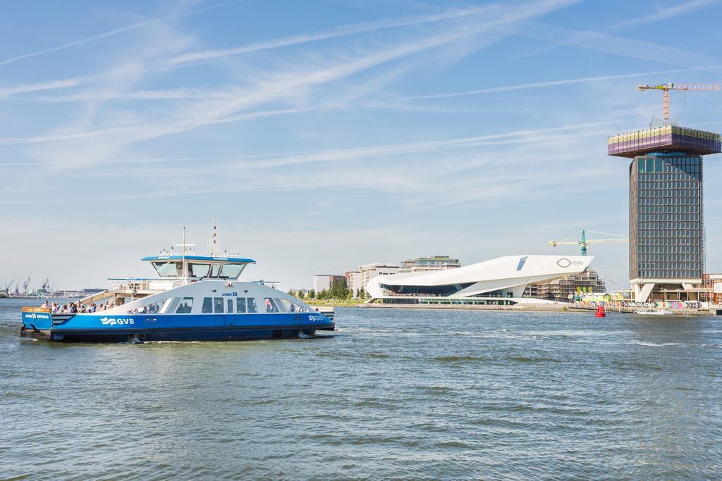 Houseboat Studio With Canalview And Free Bikes Amsterdam Ruang foto